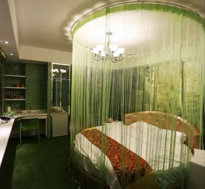 Лоян: Luoyang Jiayue Theme Hotel