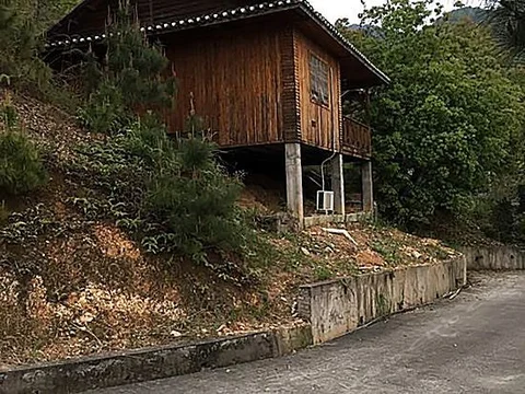 Мейчжу: 龙川龙飞度假村