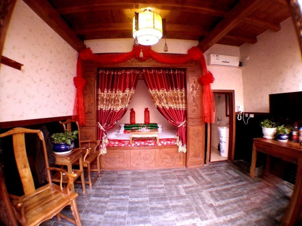Цзиньчжун: Pingyao Baichanghong Inn