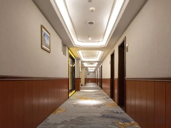 Чунцин: Guanhu Hotel (Wanzhou Wanda Plaza Store)