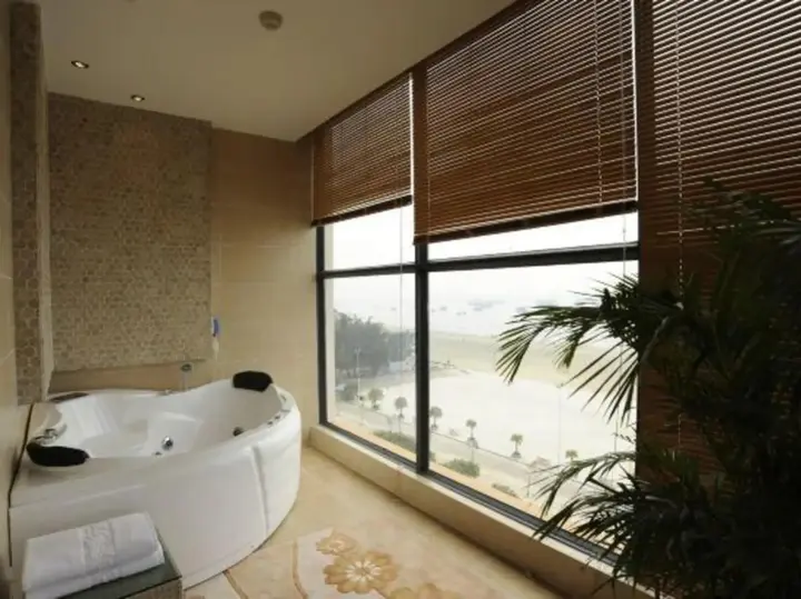 Бэйхай: Beihai Seaview Caiyun Hotel (Qiaogang Beach Qiaogang Fengqing Street)