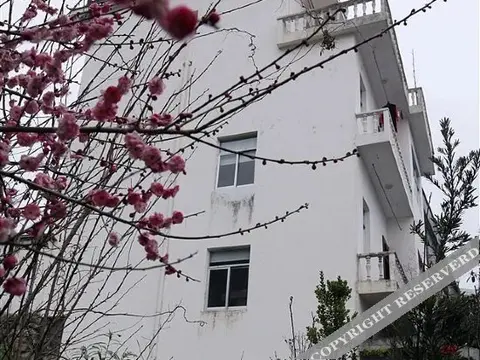 Хуаншань: Shendu Lvyuan Farmhouse
