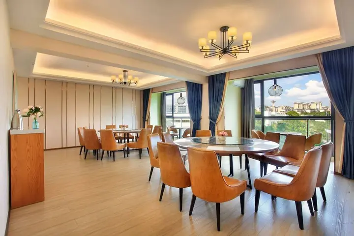 Гуйлинь: HomePlus LiYu Hotel