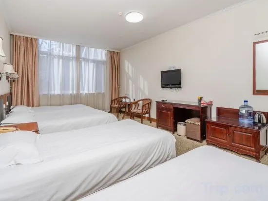 Вэйфан: Changyi Hotel