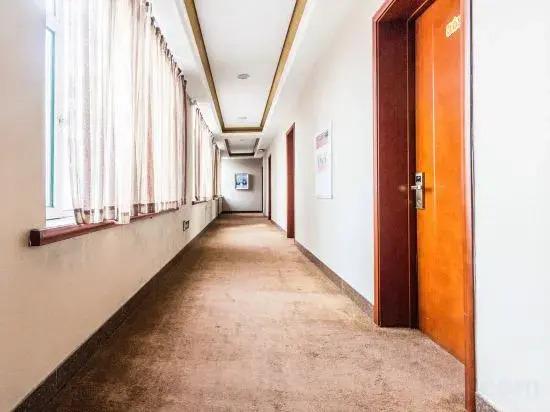 Яньцзи: Ruisi city hotel