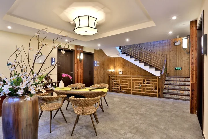 Цзясинь: Qingshuyuan Inn