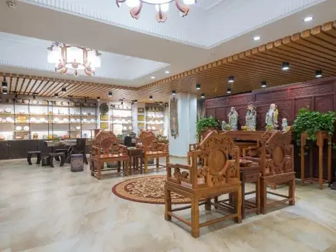 Цзинхун: Tianzhu Gaozhuang Inn (Star Night Market)