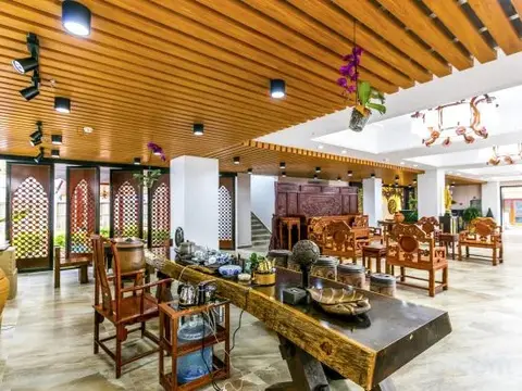 Цзинхун: Tianzhu Gaozhuang Inn (Star Night Market)