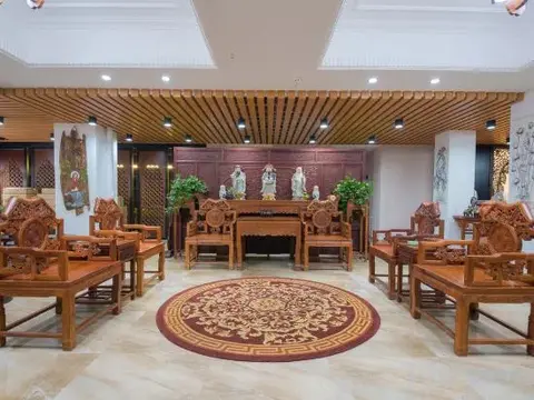 Цзинхун: Tianzhu Gaozhuang Inn (Star Night Market)