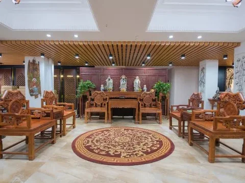 Цзинхун: Tianzhu Gaozhuang Inn (Star Night Market)
