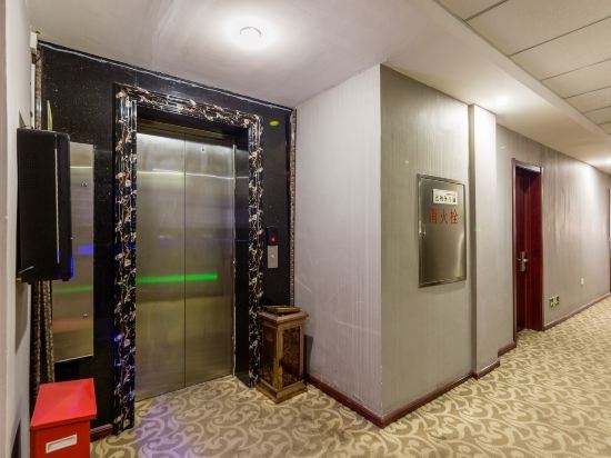 Шэньян: Super 8 Shenyang Liutiao Lake North Tower