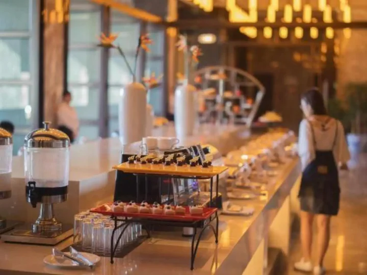 Дунъян: Baoyue Junting Hotel