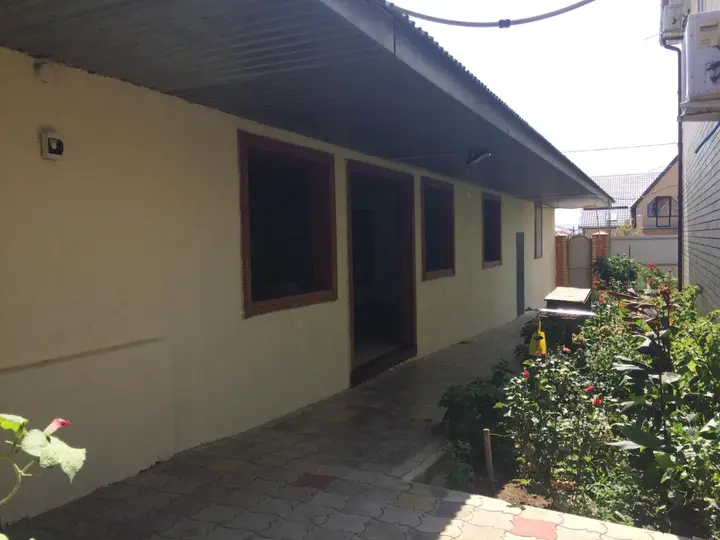 Голубицкая: Guesthouse on Kubanskaya 8