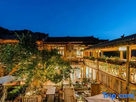 Пучжэхэй: Tingyun Shanju Inn