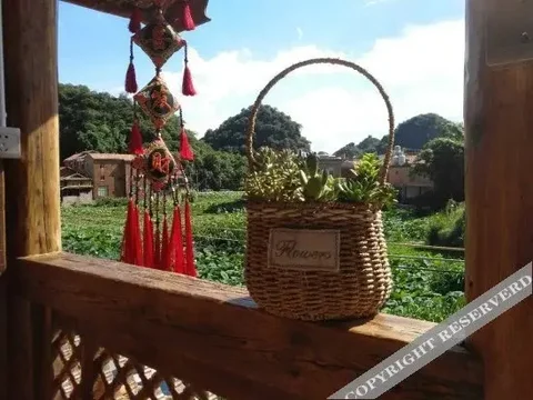 Пучжэхэй: Tingyun Shanju Inn