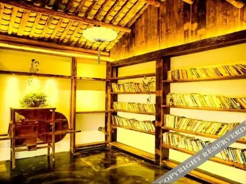 Пучжэхэй: Tingyun Shanju Inn