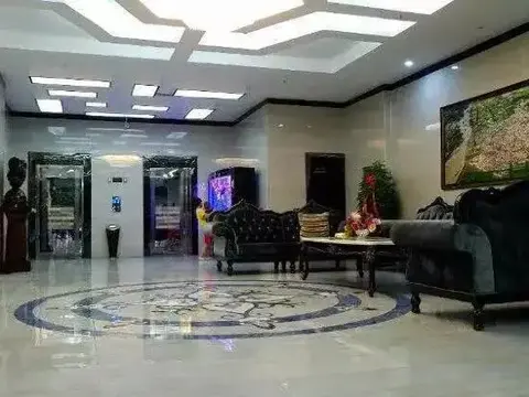 Инин: Hotels in Yiningbaiman