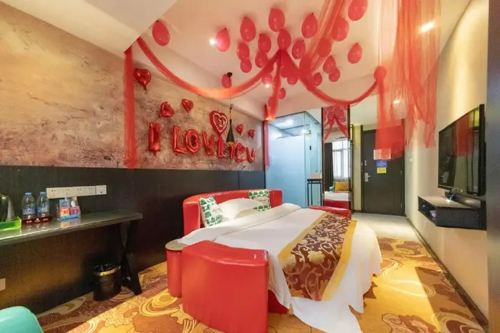 Чжэнчжоу: Roland Fashion Hotel (Tonghuai Subway Station T10 Tanshili Shopping Center Store)