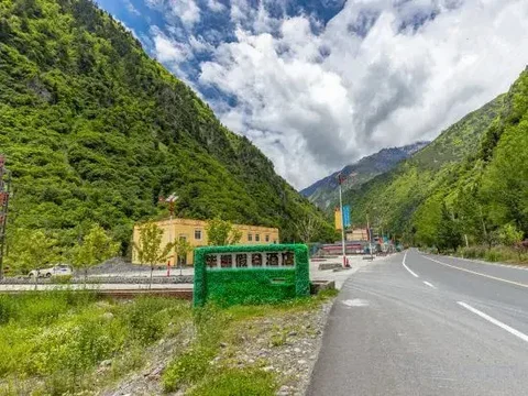 Чжуанфан: Bipeng Holiday Hotel