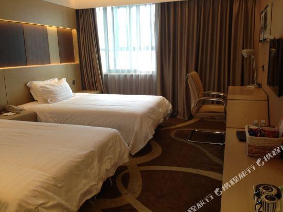 Шанграо: Ruijing Siji Art Hotel
