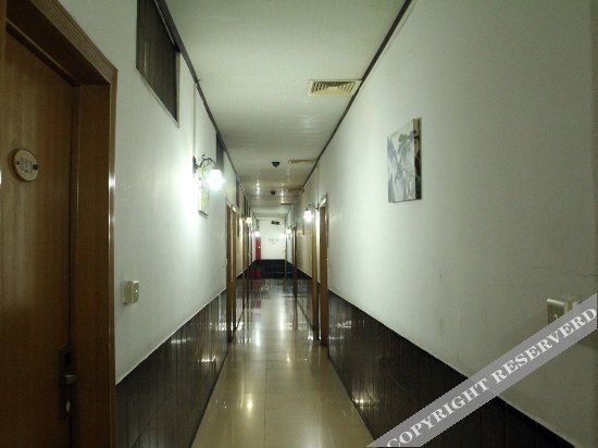 Джиангме: Jiangyue Hostel (Hengling)