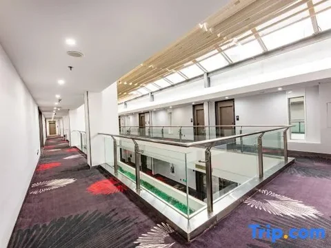 Наньтун: Elan Select Hotel (Rudong Bus Station)
