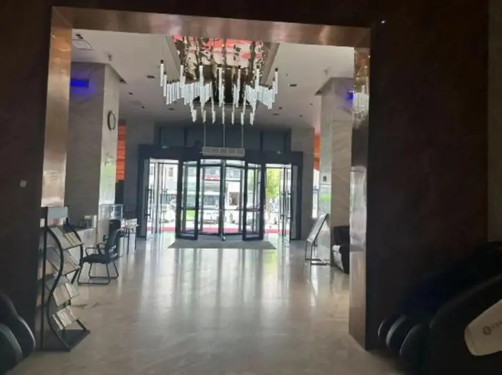 Тунляо: Renhe International Hotel