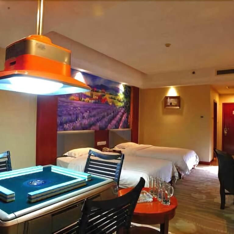 Чанша: TOWO Shangpin Hotel (Changsha Yuelu Mountain University District)