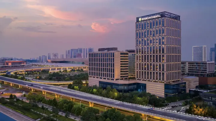 Чжэнчжоу: Hanting Hotel Zhengzhou Railway Station