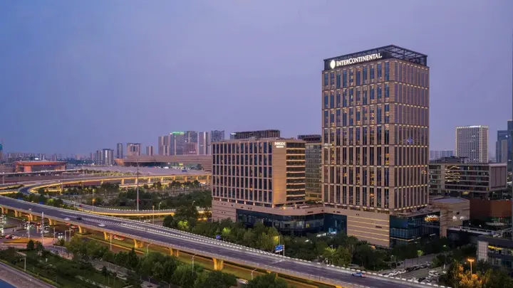 Чжэнчжоу: Hanting Hotel Zhengzhou Railway Station