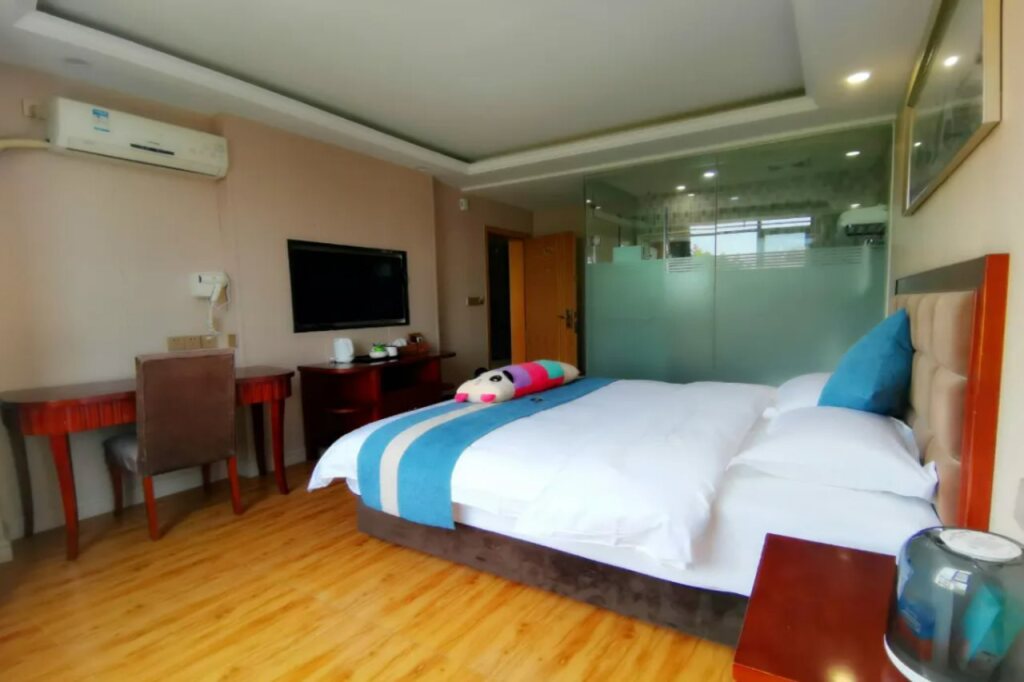 Чэнду: Haoting Chain Hotel Chengdu Liuli