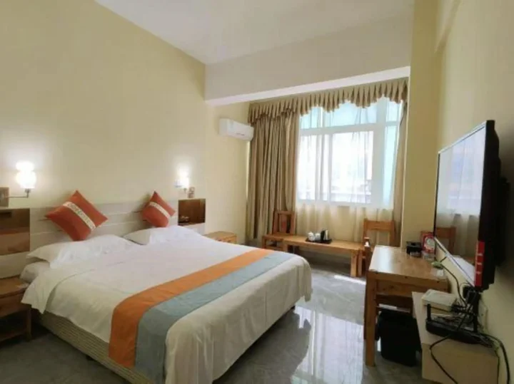 Джиангме: Boyi Hotel