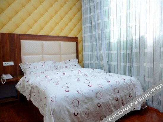 Ухань: Xinminzhong Hostel
