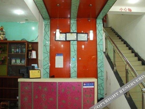 Ухань: Xinminzhong Hostel