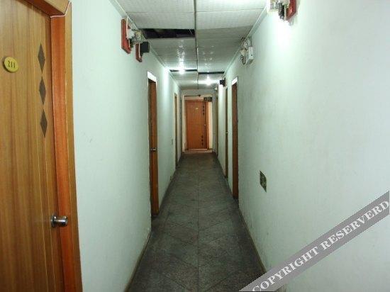 Ухань: Xinminzhong Hostel