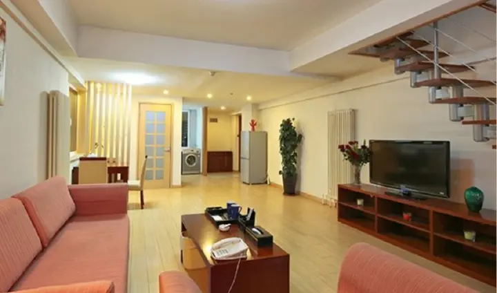 Далянь: Dalian Precious Ginza Hotel