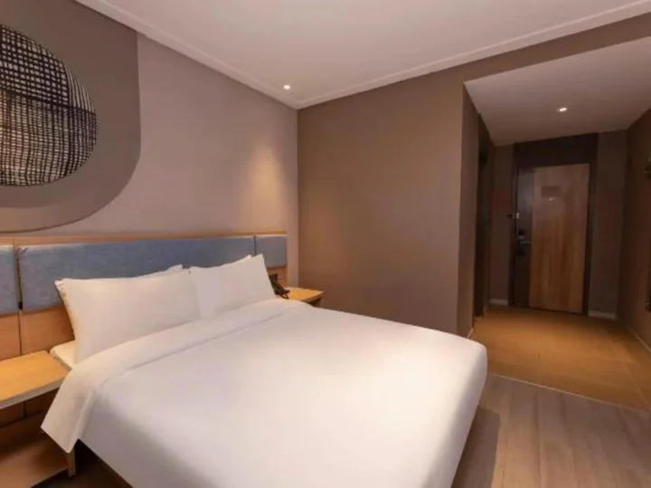 Ляньюньган: Homeinn · neo (Lianyungang Ganyu County Huazhong Road Times Square)