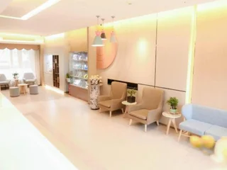 Ляньюньган: Homeinn · neo (Lianyungang Ganyu County Huazhong Road Times Square)