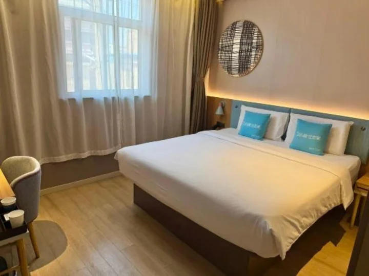 Ляньюньган: Homeinn · neo (Lianyungang Ganyu County Huazhong Road Times Square)
