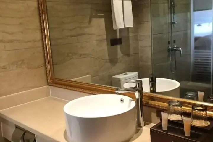 Гуйлинь: Venus Royal Hotel (Guilin Airport)