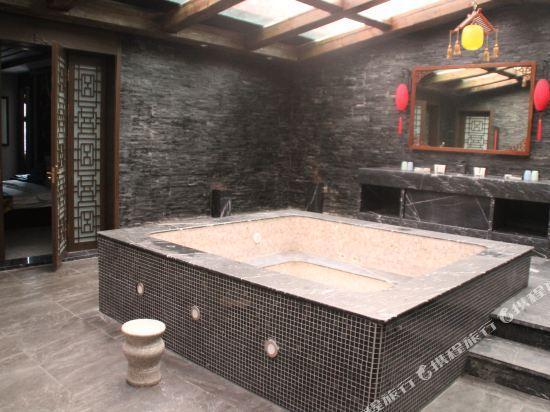 Даньдун: Manyuan Hotspring Hotel