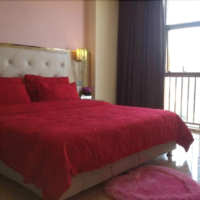 Хойчжоу: Meet The Fashion Hotel
