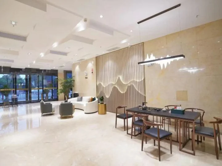 Каили: Kaili Shangya International Intelligent Hotel (Grand Cross State People's Hospital)