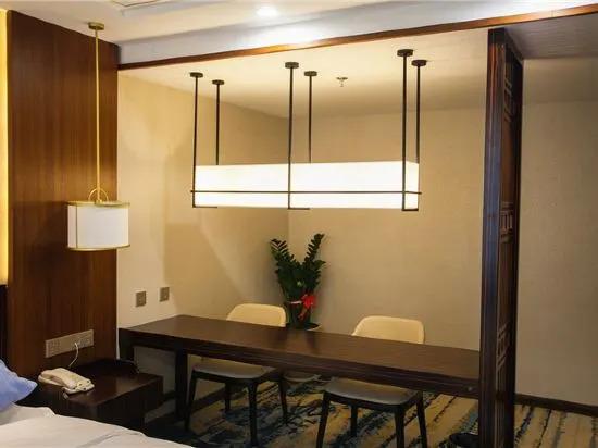 Харбин: Bihai Jiaolong Business Hotel (Harbin Central Avenue Sophia Church)