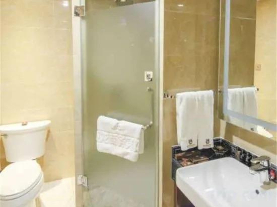 Харбин: Bihai Jiaolong Business Hotel (Harbin Central Avenue Sophia Church)