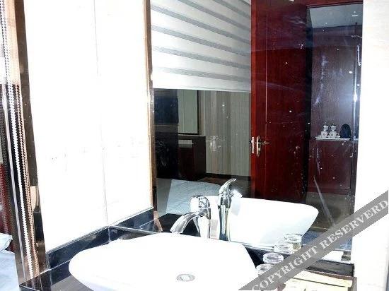 Цзыбо: Zhonghao Holiday Hotel
