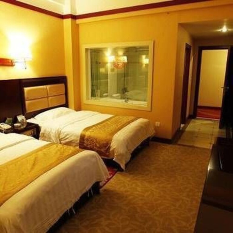 Цюйцзин: Dong Da Men Hotel