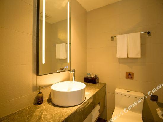 Цзинин: Homeinn Selected Hotel (Sishui Quanyuan Avenue Ginza Mall)