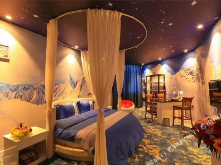 Хуаншань: Weilisi Themed Hotel
