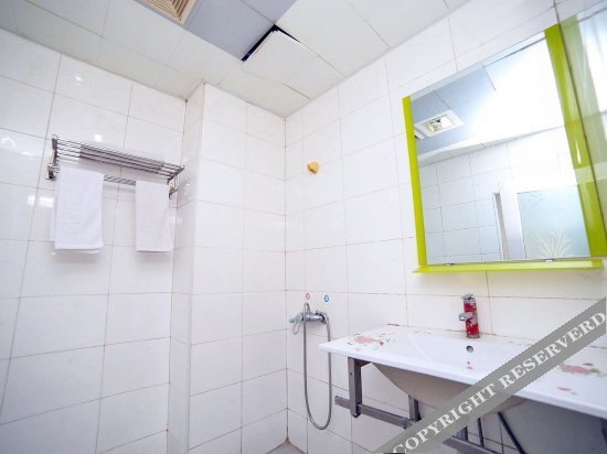 Ичан: Shanshan Business Hotel